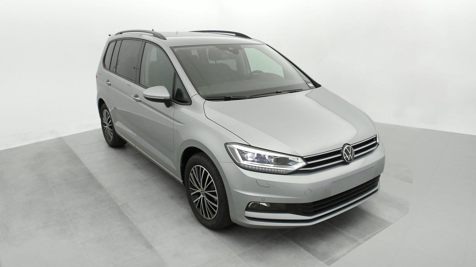 volkswagen Touran — photographie 1