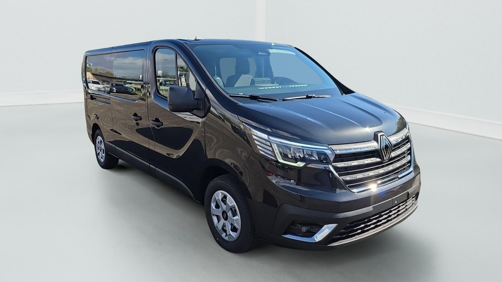renault TRAFIC CABINE APPROFONDIE — photographie 1