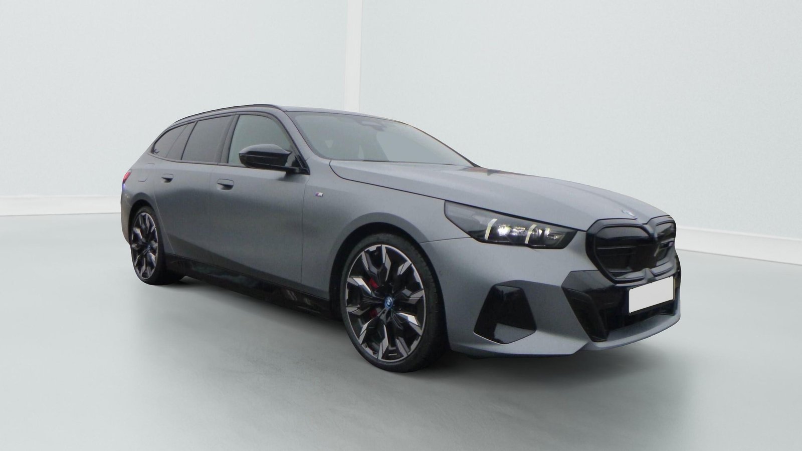 bmw i5 TOURING G61