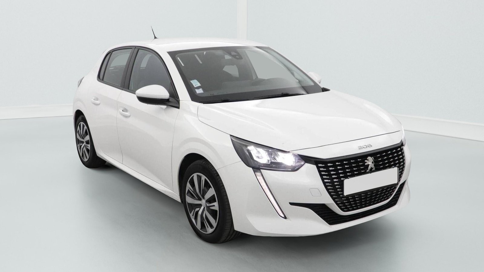 peugeot 208 — photographie 1
