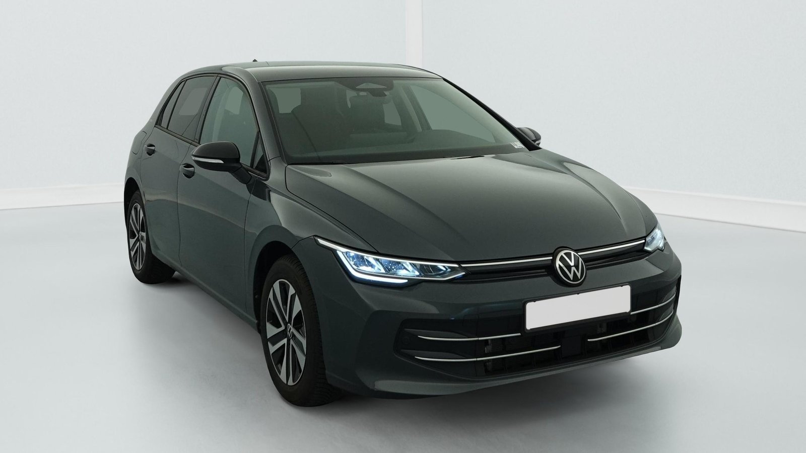 volkswagen GOLF 8 — photographie 1